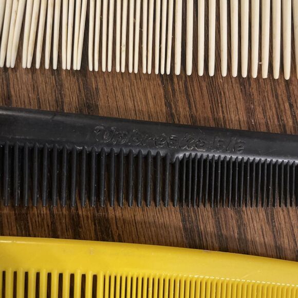 HAIR COMB LOT Vintage Retro Mod Pocket Unbreakable USA Yellow Black - Picture 3 of 4